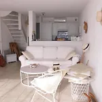 4 Pieces Climatise Avec Piscine - Fr-1-780-25 Apartman