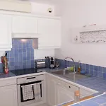 4 Pieces Climatise Avec Piscine - Fr-1-780-25 Apartman *