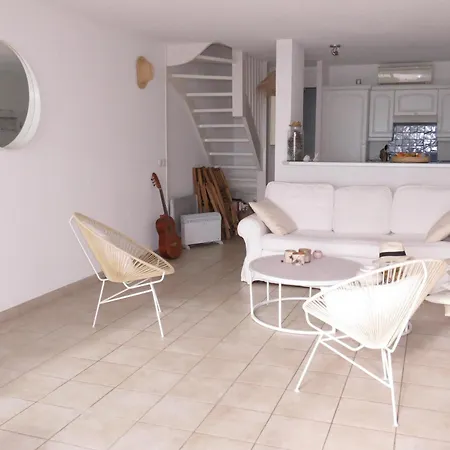 Apartman 4 Pieces Climatise Avec Piscine - Fr-1-780-25